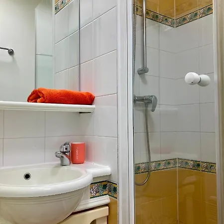 Les Restanques 2268 Glycines *